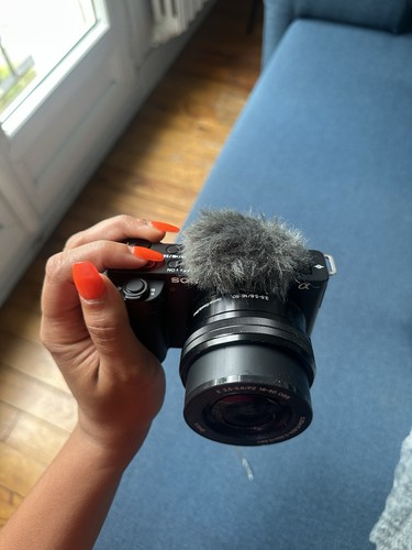 Sony alpha e10 0 - zv-e10, mp